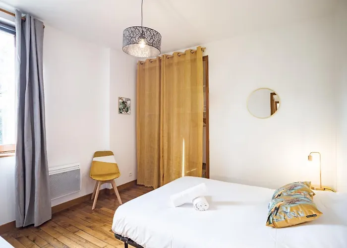 Le Logis De L'arc - 5min Hypercentre - Max 6 Personnes Lägenhet