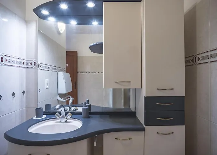 Le Logis De L'arc - 5min Hypercentre - Max 6 Personnes * Troyes