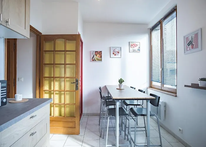 Le Logis De L'arc - 5min Hypercentre - Max 6 Personnes Troyes